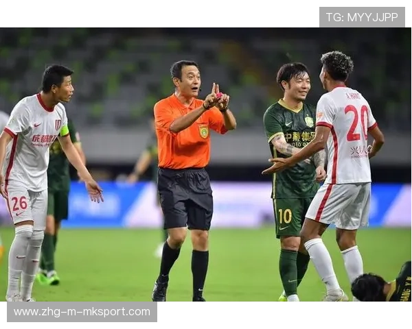 成都蓉城帅惟浩边路高速突破：速度与激情的完美融合